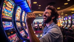 Màn hình game nổ hũ slot online tại 79king com với biểu tượng jackpot và hiệu ứng quay cuộn